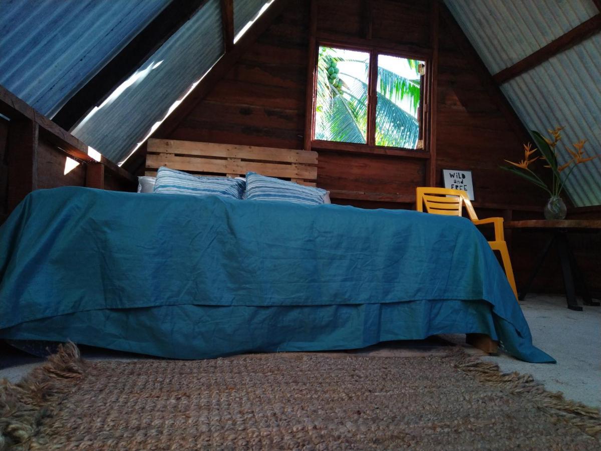Bewak Cr Hotell Tortuguero Eksteriør bilde